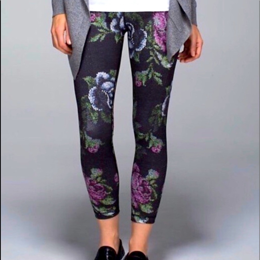 Lululemon floral pixel Wunder Under leggings